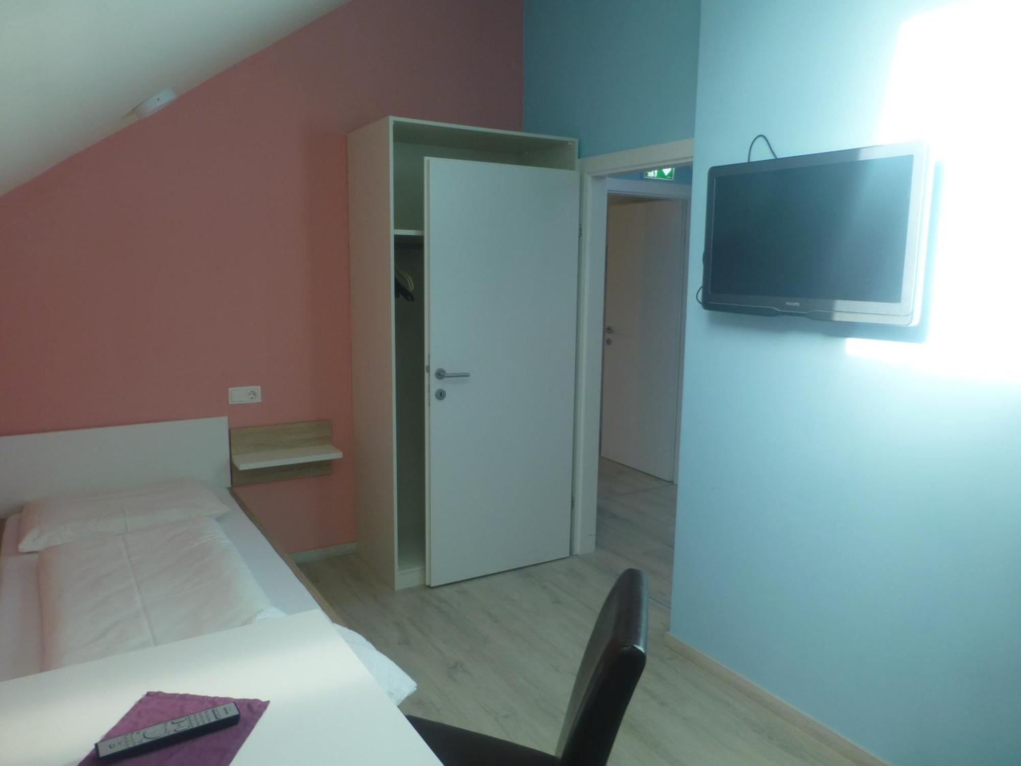 Rosslwirt-Rast Bed and Breakfast Strass im Attergau Buitenkant foto