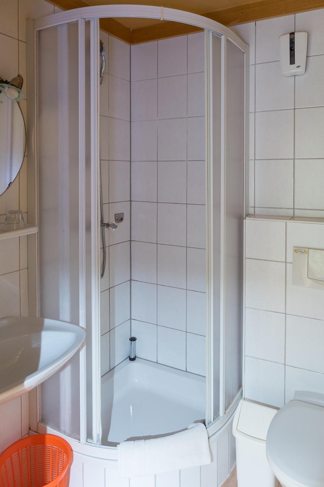 Rosslwirt-Rast Bed and Breakfast Strass im Attergau Buitenkant foto