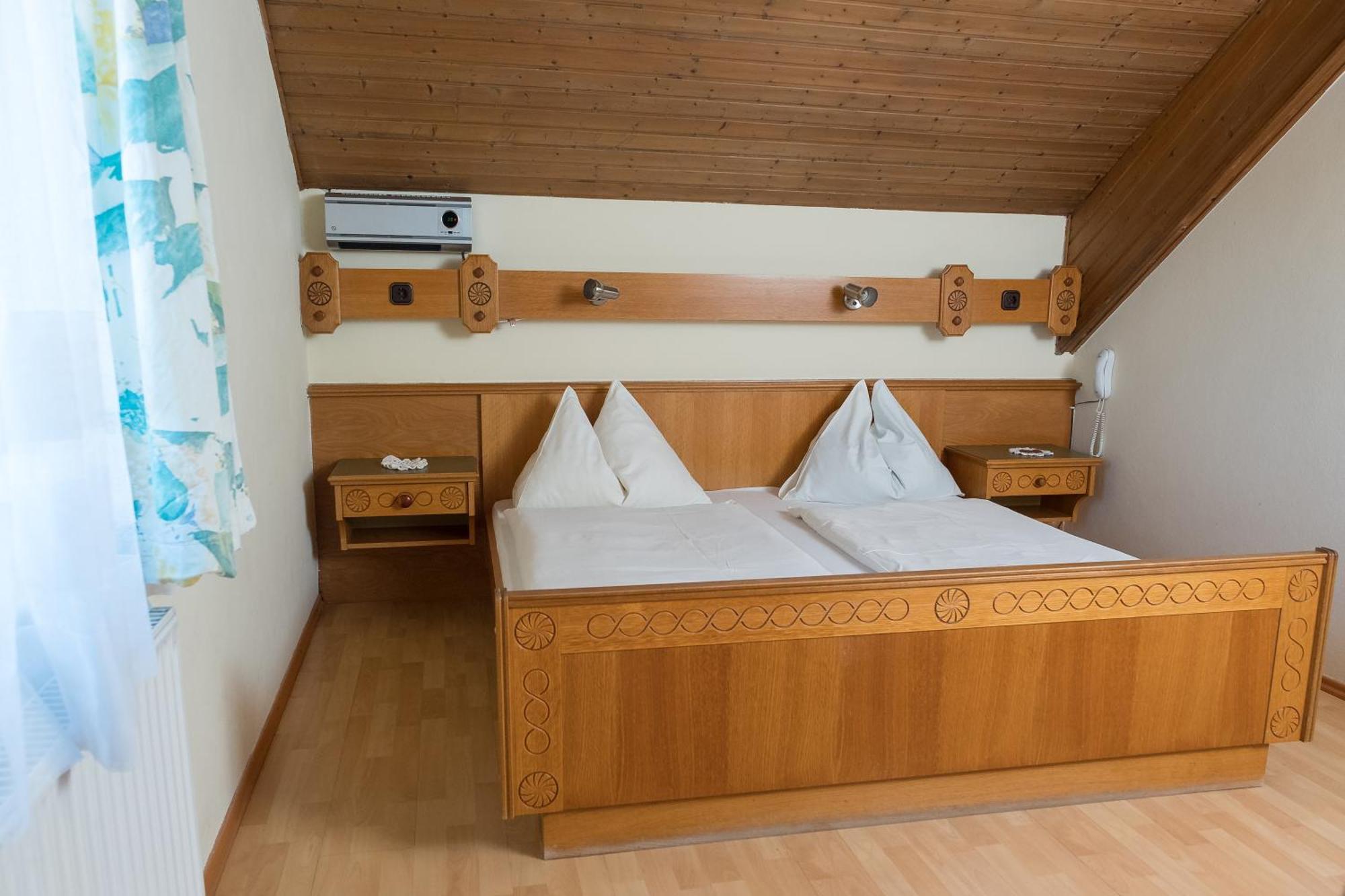 Rosslwirt-Rast Bed and Breakfast Strass im Attergau Buitenkant foto
