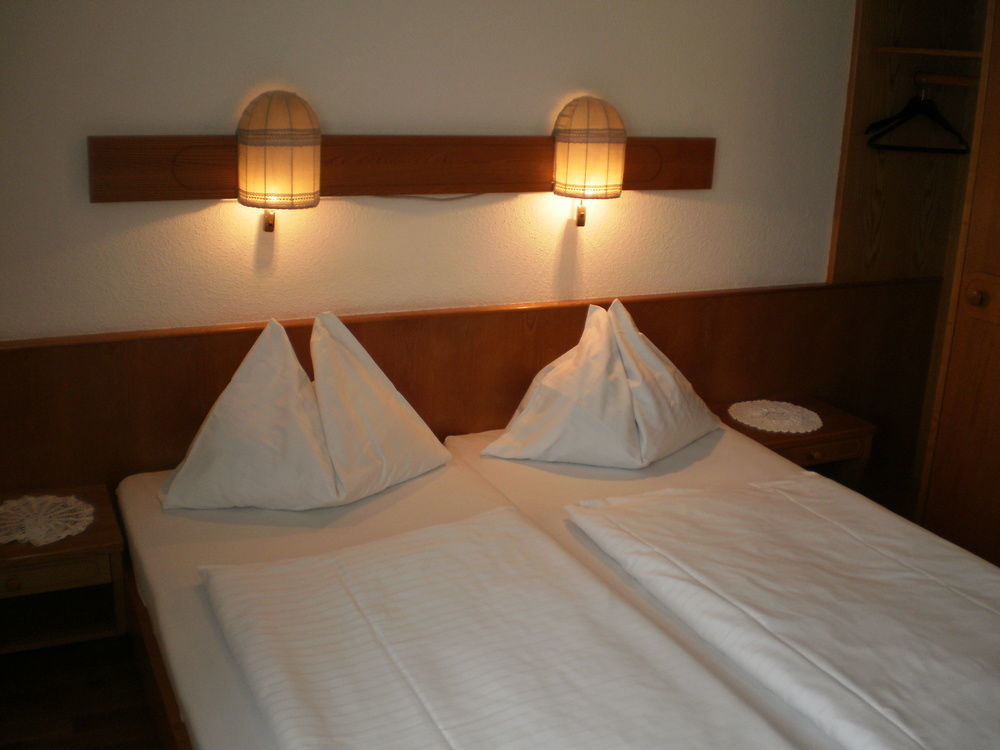 Rosslwirt-Rast Bed and Breakfast Strass im Attergau Buitenkant foto